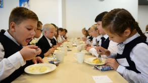 С 1 сентября учеников всех школ Беларуси переведут на новое питание